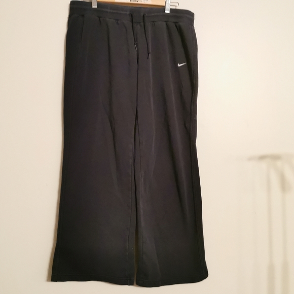Nike Other - Men's Vintage Wide Leg Sweat Pants Size XL